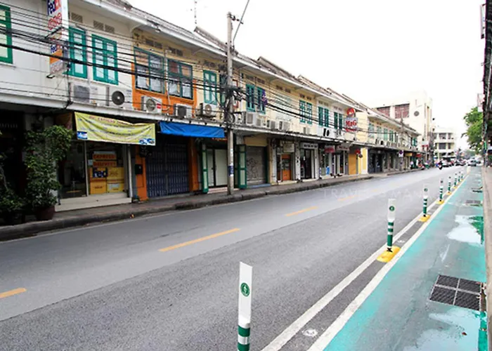 Oh My Nap Khaosan - ถนนตะนาว ข้าวสาร